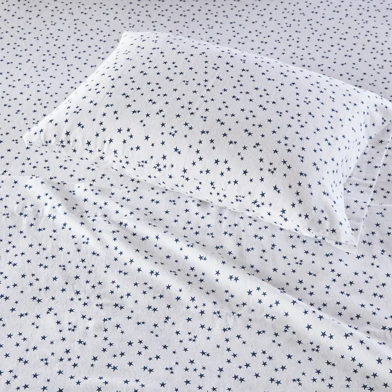 Intelligent Design Cozy Soft Cotton Flannel Printed Sheet Set
