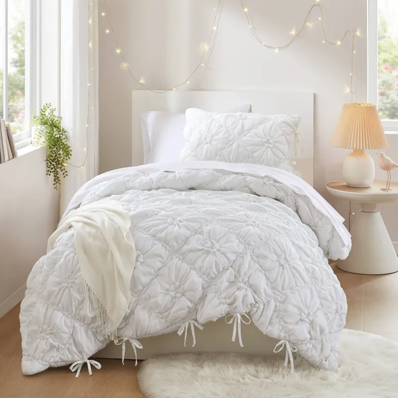 Intelligent Design Lily Comforter Set