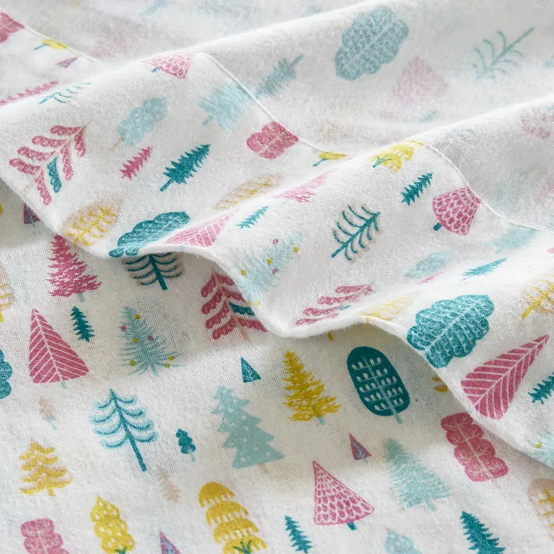 Intelligent Design Cozy Soft Cotton Flannel Printed Sheet Set