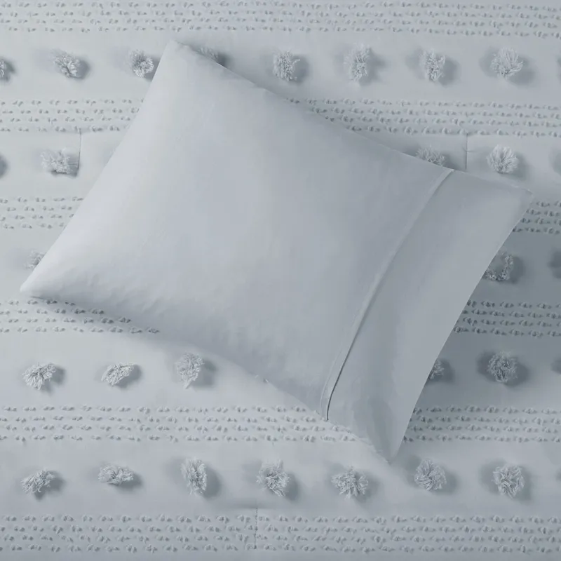 Intelligent Design Lucy Clip Jacquard Comforter Set