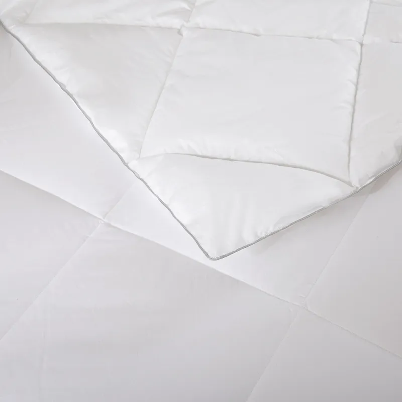 1000 Thread Count Cotton Rich Full/Queen Diamond Quilting Down Alternative Comforter - White
