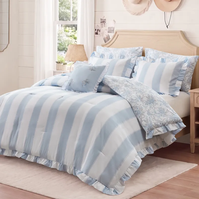 Intelligent Design Lara Comforter Set