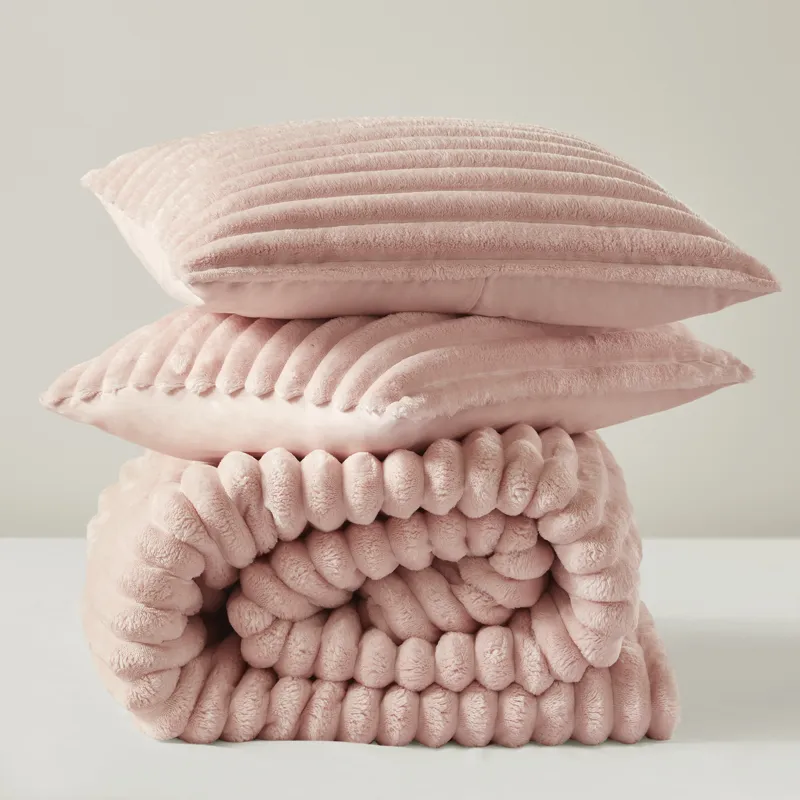 Intelligent Design Avril Fluffy Ribbed Plush Comforter Set