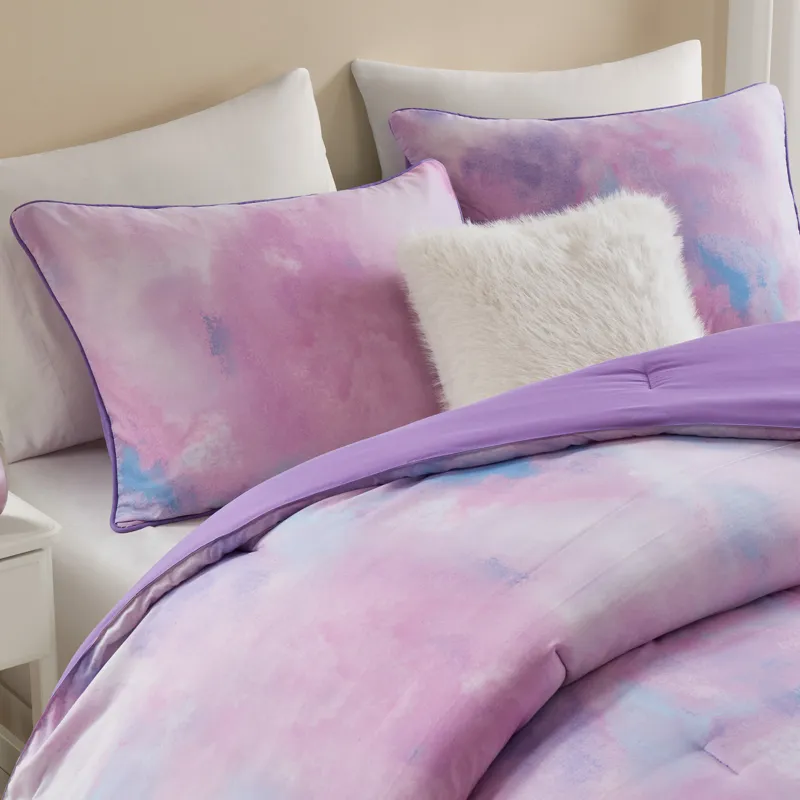 Intelligent Design Cassiopeia Watercolor Tie Dye Printed Comforter Set with Throw Pillow