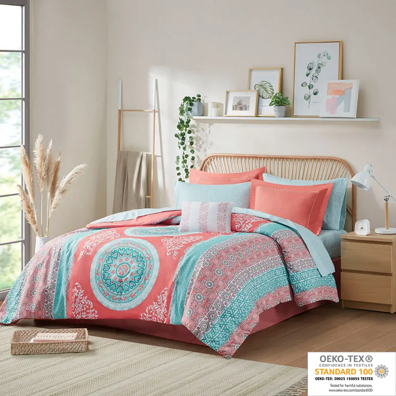 Intelligent Design Loretta Boho Comforter Set with Bed Sheets