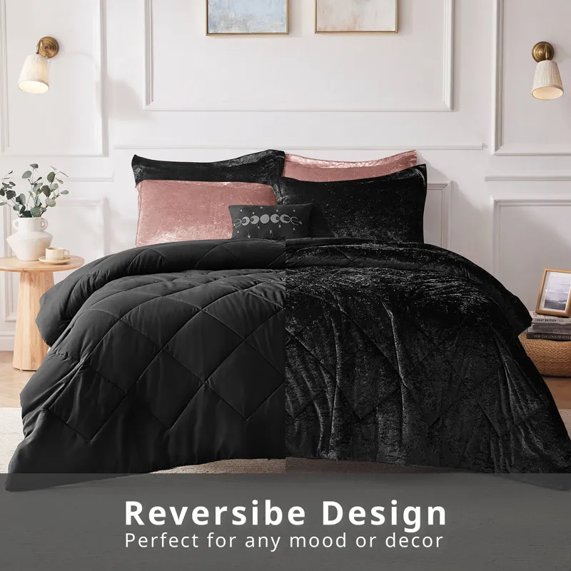 Intelligent Design Felicia Velvet Comforter Set with Throw Pillow