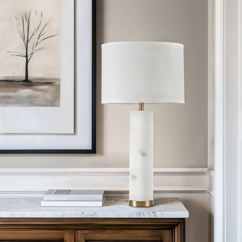 Prague Alabaster Table Lamp - White/Gold