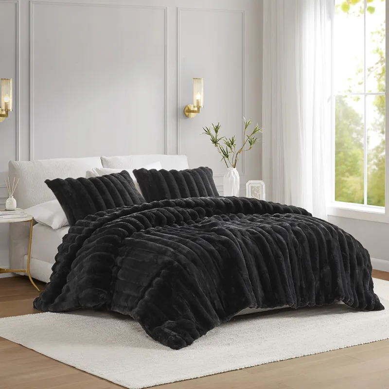 Jasmine King Ultrasoft Faux Fur Ribbed Comforter Set - Black