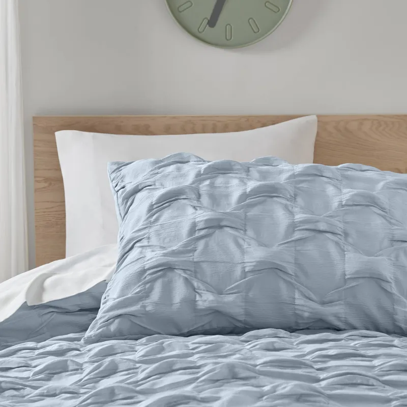 Comfort Spaces Bailey Diamond Pintuck Pleated Woven Comforter Set