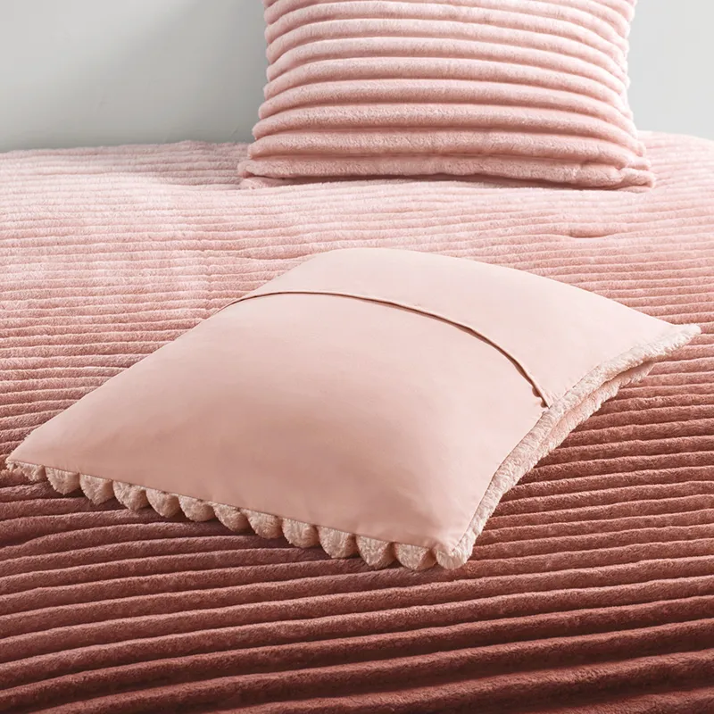 Intelligent Design Avril Fluffy Ribbed Plush Comforter Set