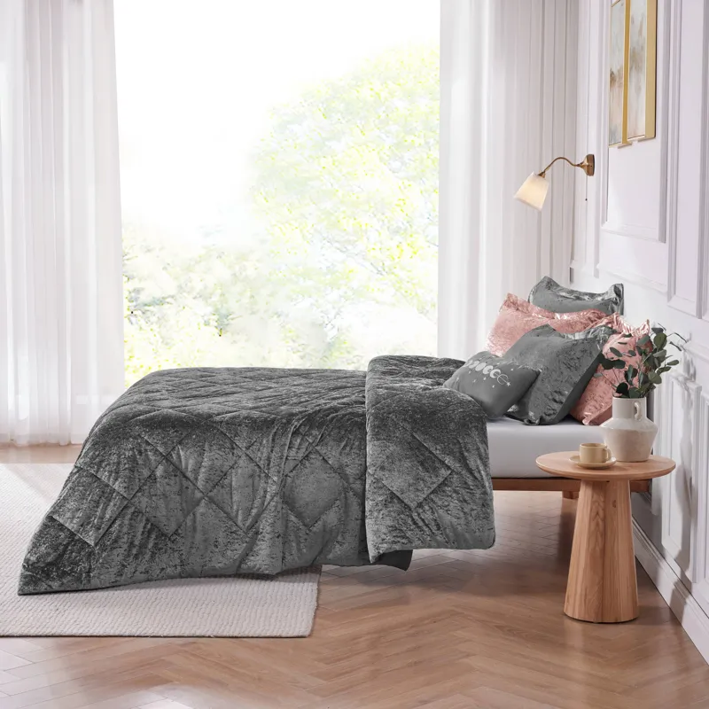Felicia King/California King Velvet Comforter Set with Throw Pillow - Grey