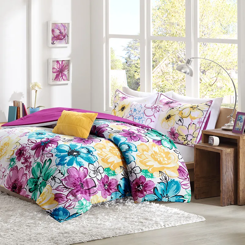 Intelligent Design Olivia Floral Comforter Set