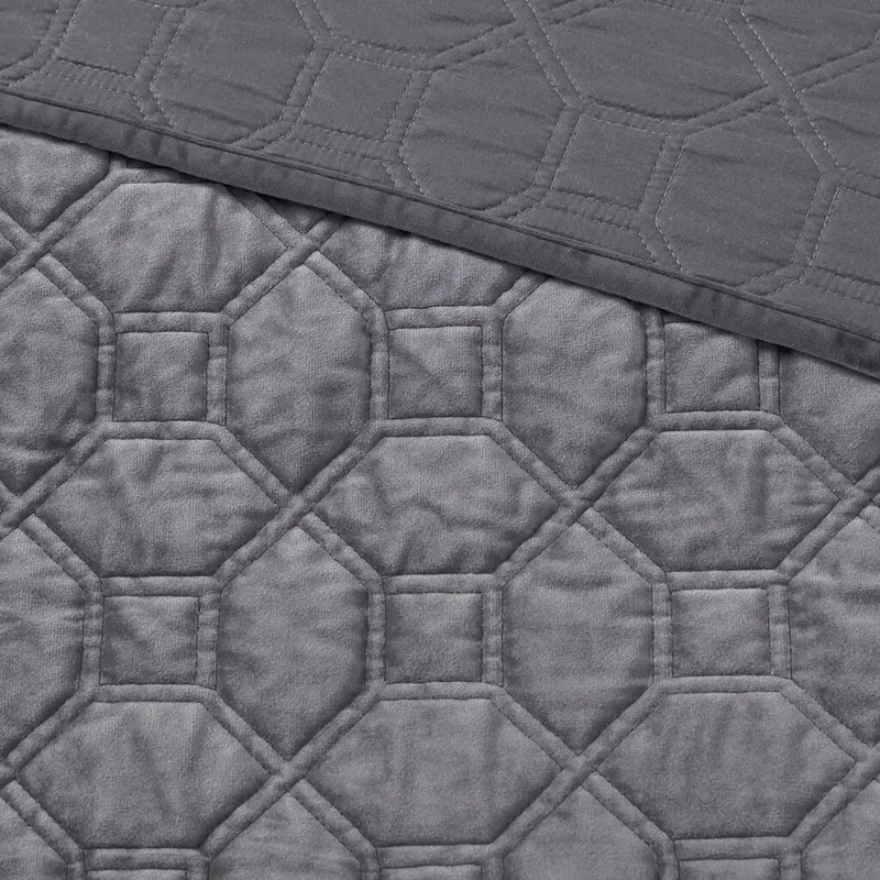 Madison Park Harper 3 Piece Velvet Quilt Set