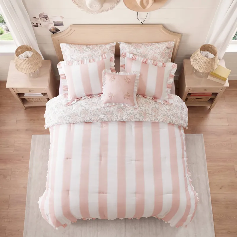 Intelligent Design Lara Comforter Set