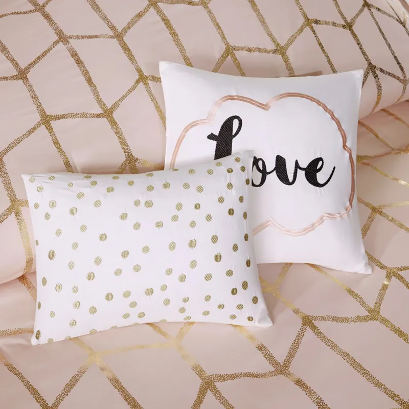 Intelligent Design Raina Metallic Printed Comforter Set