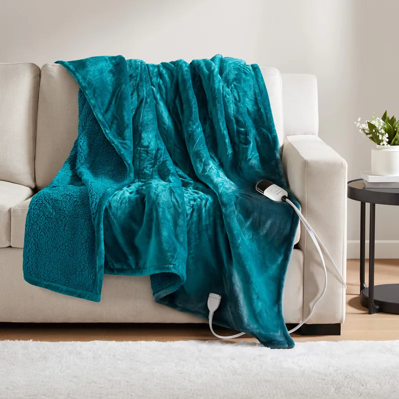 Beautyrest Heated Microlight to Berber Throw