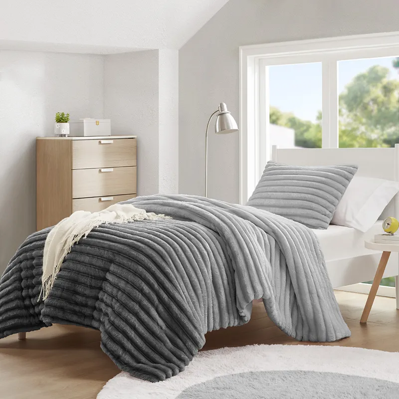 Intelligent Design Avril Fluffy Ribbed Plush Comforter Set
