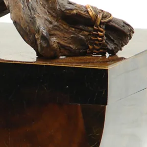 Curved Penshell Box With Handle