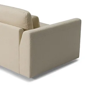 Detail single needle top stitching