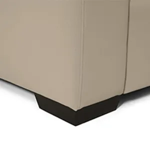 Detail wood leg option