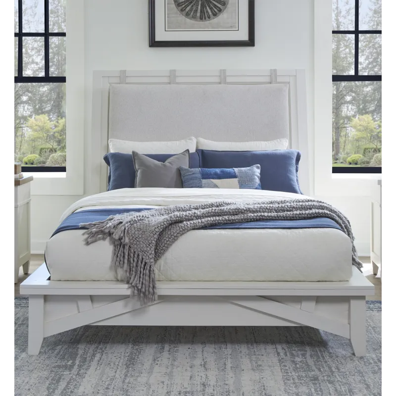 Americana Modern Bedroom King Platform Bed