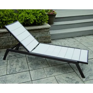 Metro Chaise