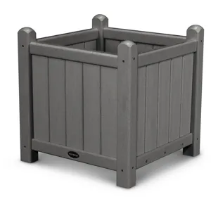 Traditional Garden 16\" Planter