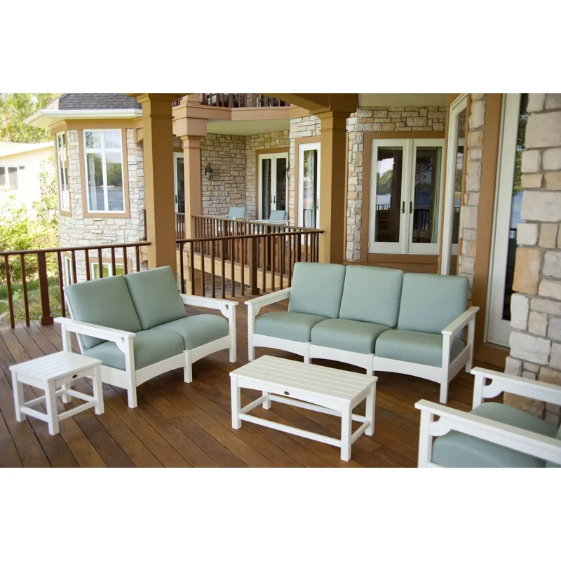 Club Settee