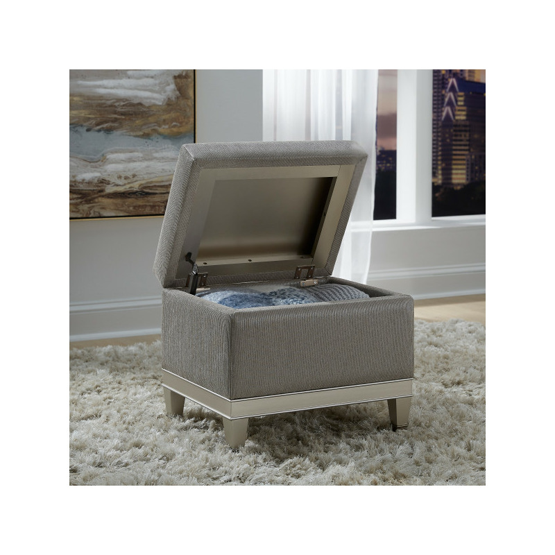 Zoey Vanity Storage Bench P344136 by Pulaski at Horton's Furniture