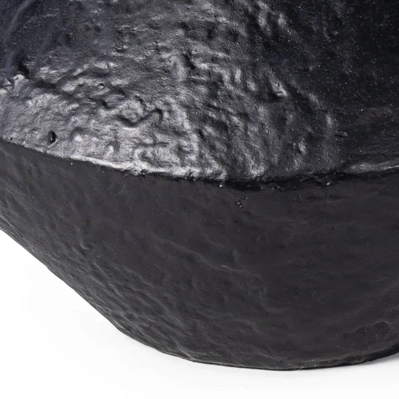 Poe Metal Vase (Black)
