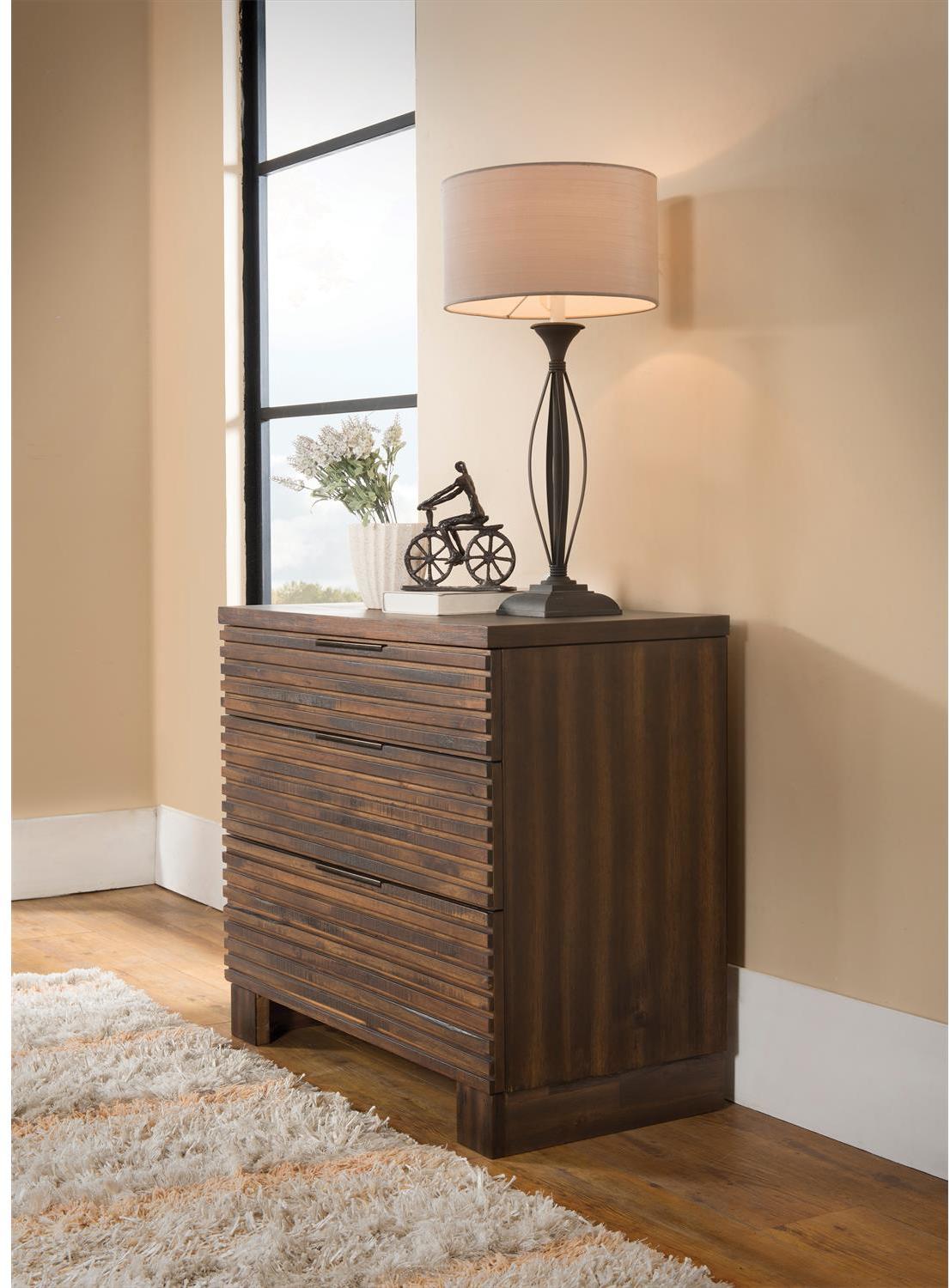 Bachelor Chest 15363 by Riverside at Missouri Furniture