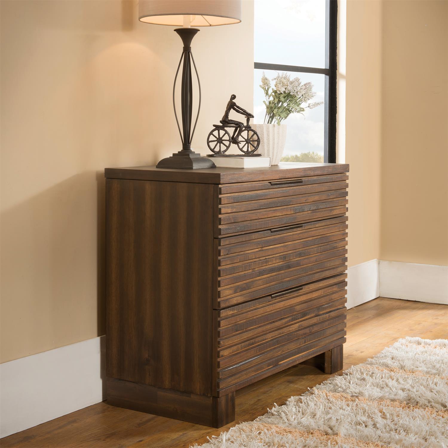 Bachelor Chest NIS669257000 by Riverside at Oskar Huber Furniture & Design