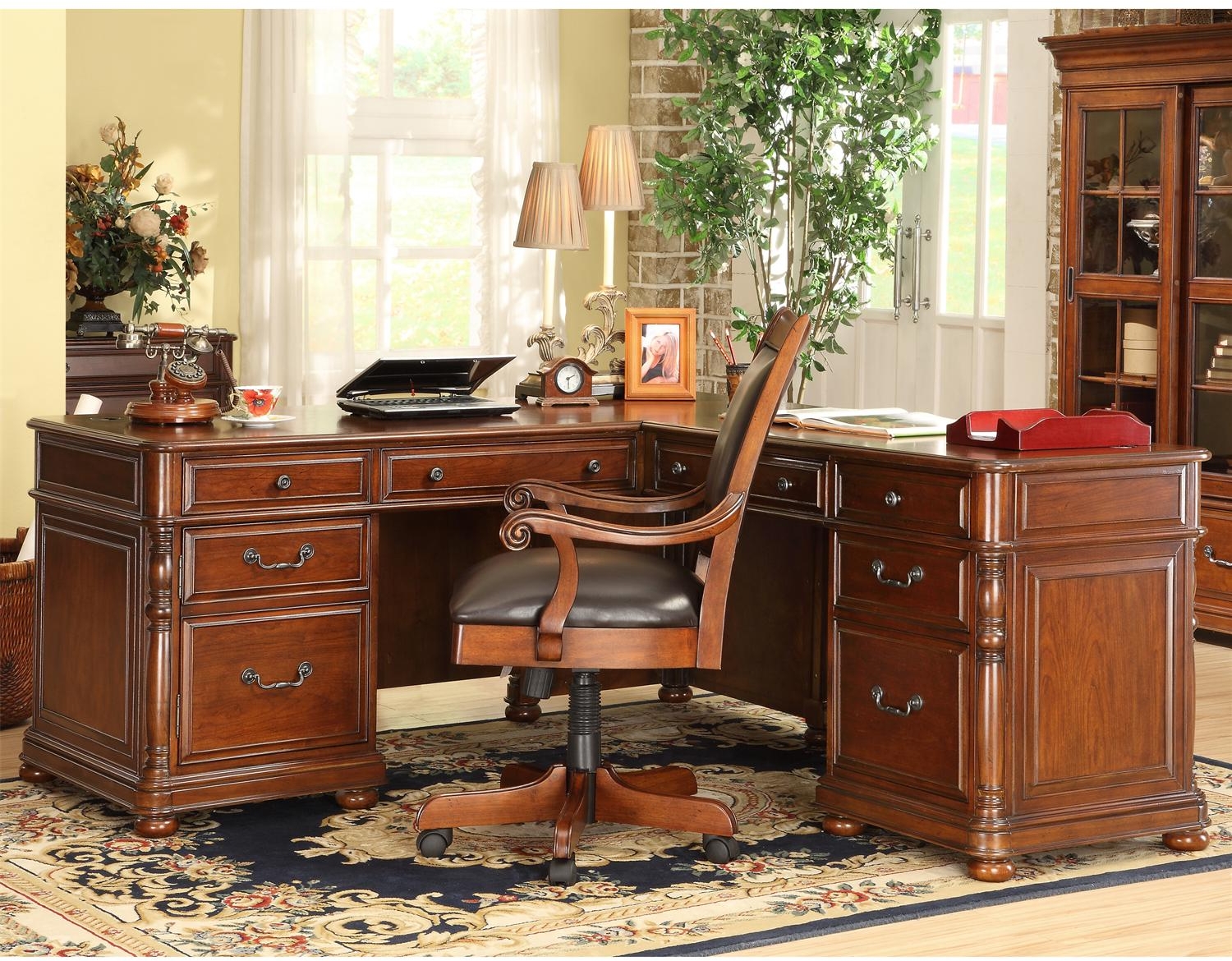 Bristol Court Desk Chair 24538 by Riverside at Riley's Furniture & Mattress