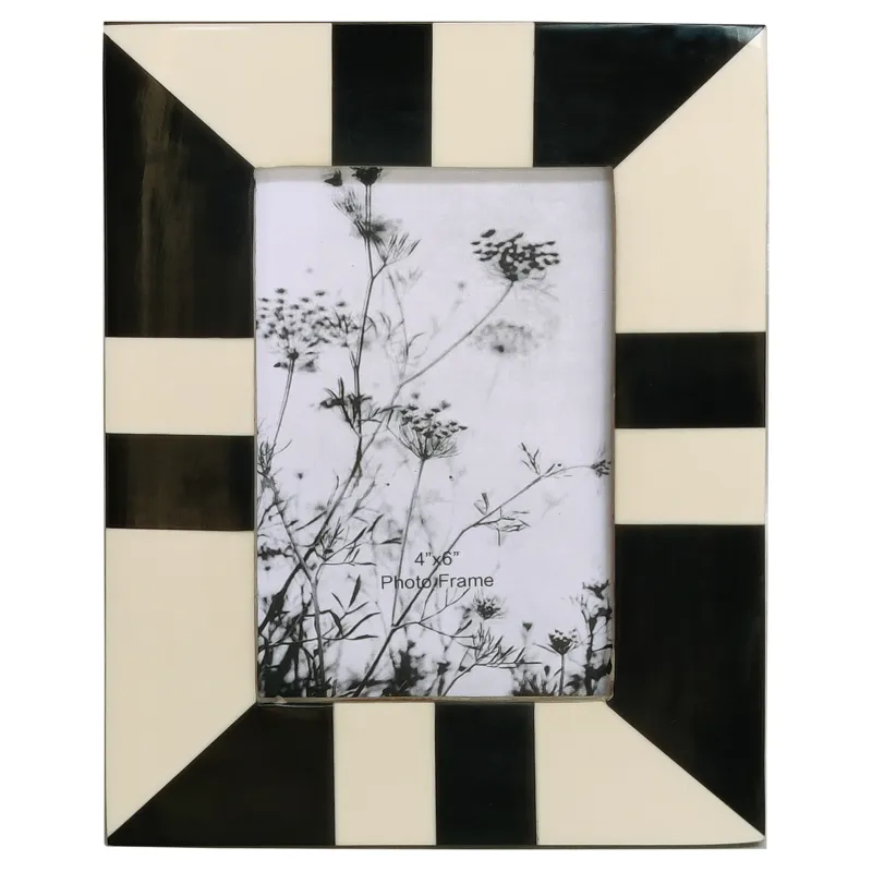 Resin, 4x6 Geometric Photo Frame, Black/white