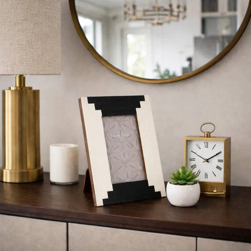 4x6" Art Deco Resin Photo Frame, Black/ivory