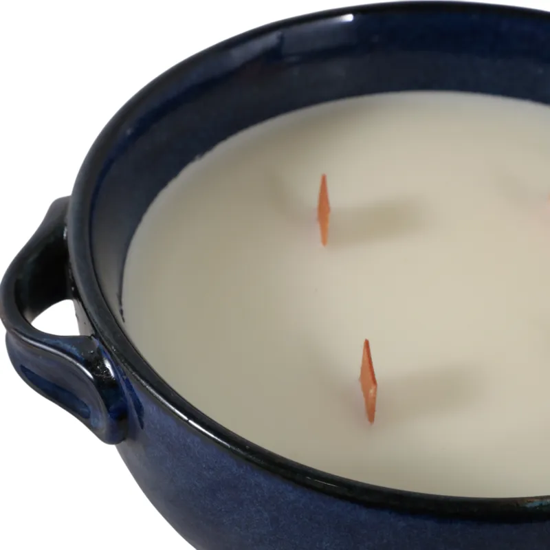 8\" 14 Oz Sandalwood Candle, Blue