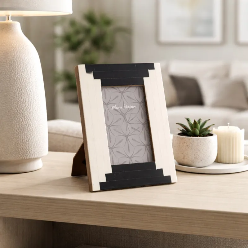 4x6" Art Deco Resin Photo Frame, Black/ivory