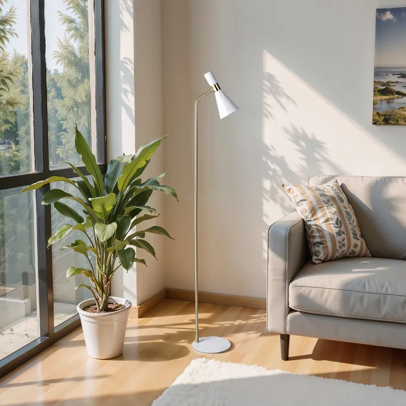 60\" Metal Floor Lamp, White/gold