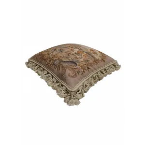 Needlepoint Pillows, Ma 32 0104