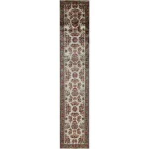 Assorted Runners 90583 British Raj York, Ivory/Sage