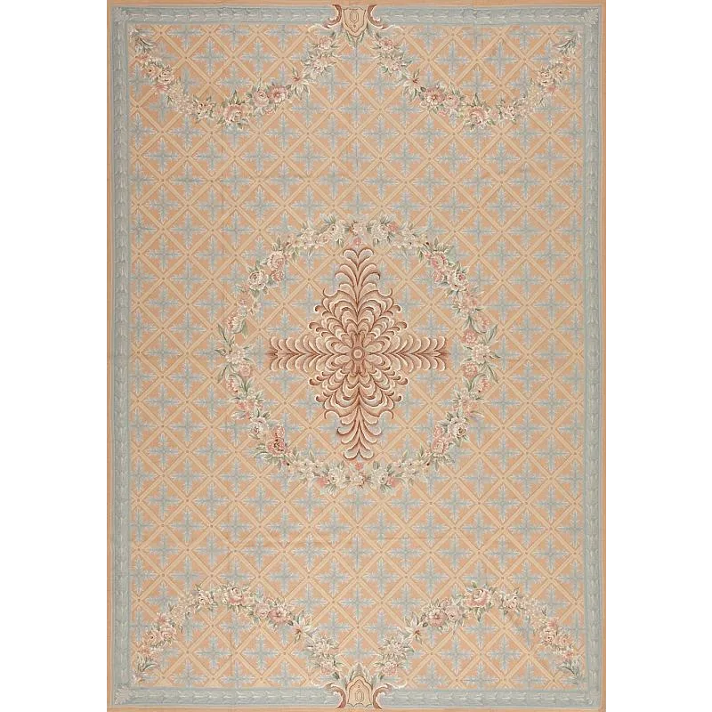 Highland Needleworks, Maclaren
