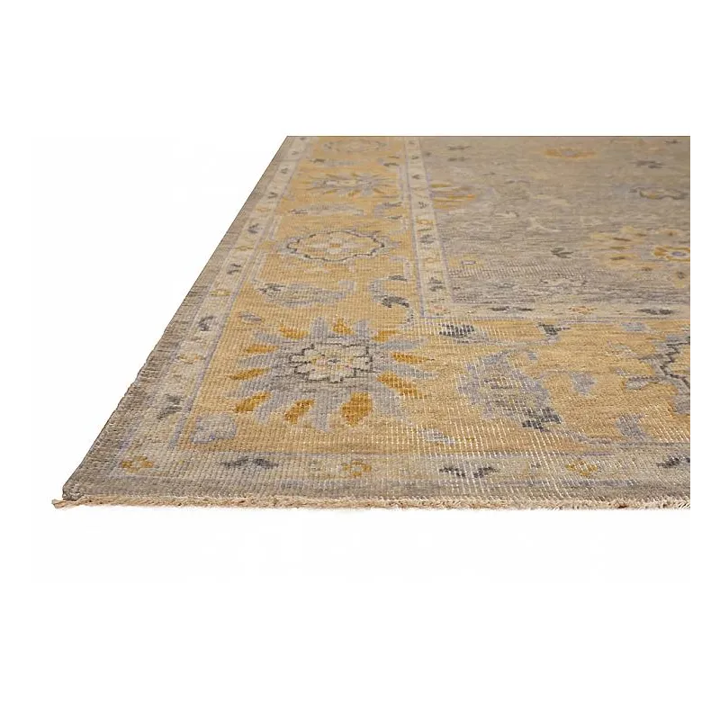 Triumph Masterful, Stone Camel