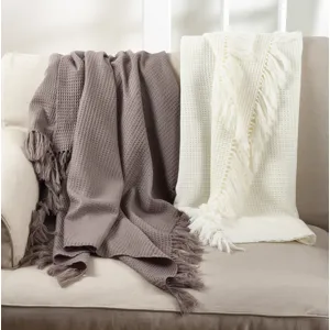 Tasseled Waffle Weave Throw - Grey