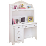 Exquisite Desk and Hutch