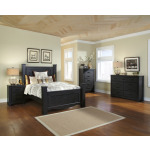 Annifern Queen Poster Bed