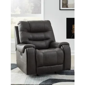 Femley Recliner