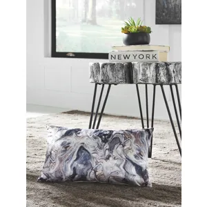 Carissa Pillow