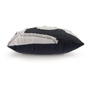 Veerbank Pillow (Set of 4)