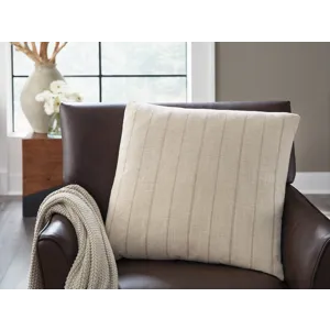 Valwick Pillow (Set of 4)