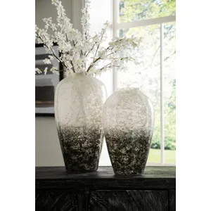 Mirielle Vase